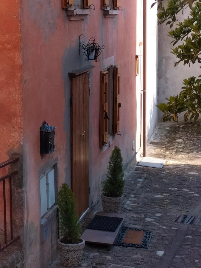 Апартаменты La Chicca Piccola Casina In Affitto Nel Borgo Antico Di Gaggio Montano Bo Экстерьер фото
